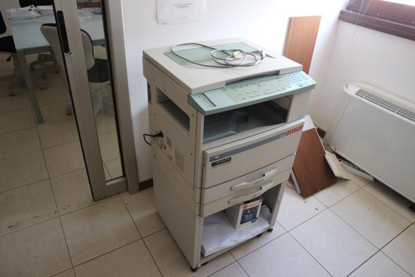 19#3259 Arredamento ed attrezzature da ufficio in vendita - foto 10