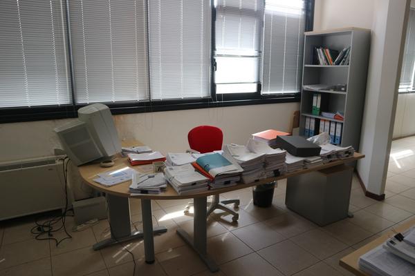 19#3259 Arredamento ed attrezzature da ufficio in vendita - foto 12