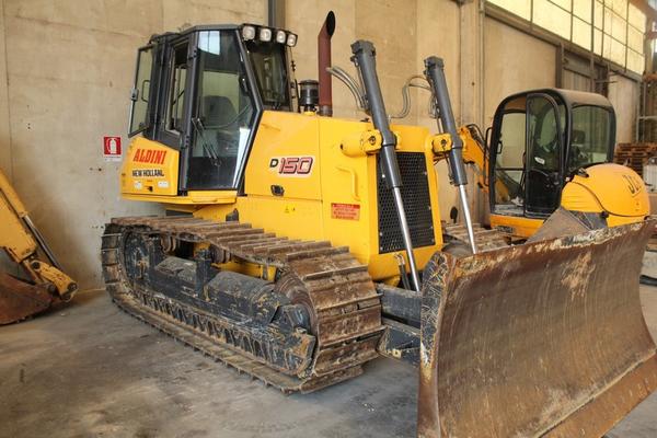 1#3264 Apripista cingolato Dozer D150 in vendita - foto 2