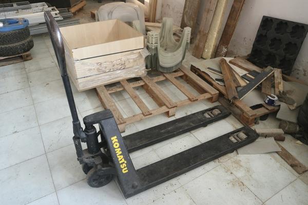 12#3266 Carrello elevatore OM e transpallet Komatsu in vendita - foto 11