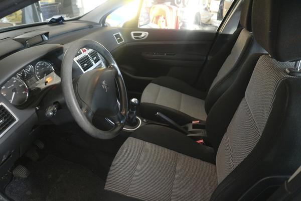 13#3266 Peugeot 307 SW in vendita - foto 9