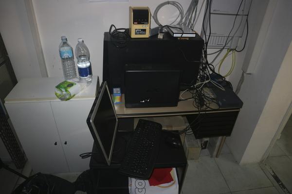 8#3266 Server IBM e gruppo di continuitࠁPC in vendita - foto 3