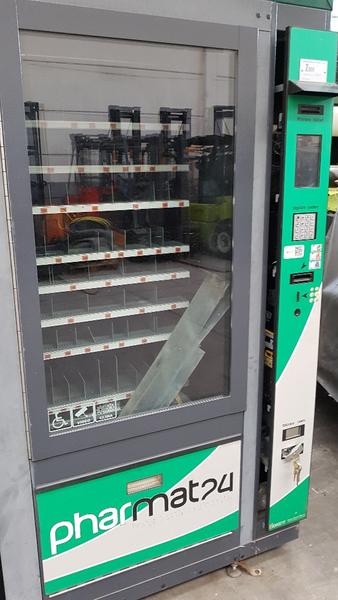 4#3269 Vetrina farmaci Daint in vendita - foto 5