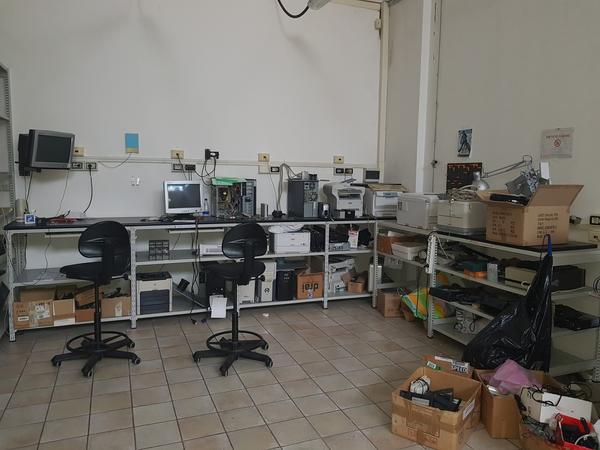 1#3276 Arredamento da ufficio in vendita - foto 1