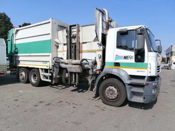 1#3278 Autocarro Iveco Stralis 260E30 in vendita - foto 2