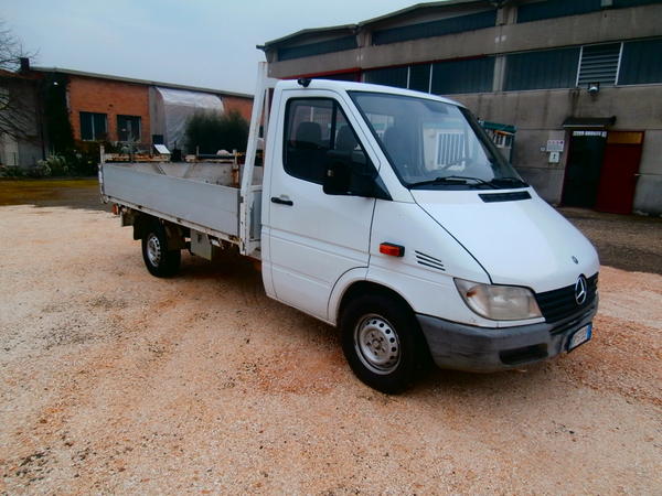 10#3278 Mercedes Sprinter 311 con cassone in vendita - foto 1
