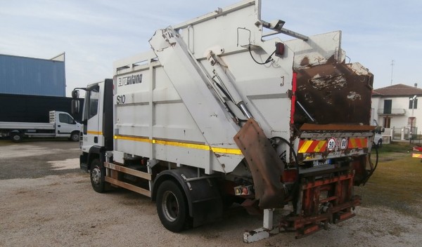 25#3278 Compattatore rifiuti Iveco Eurocargo 120E17 in vendita - foto 2