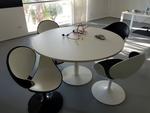 Image 1 - Sintesi Bubble round table and chairs - Lot 101 (Auction 3279)