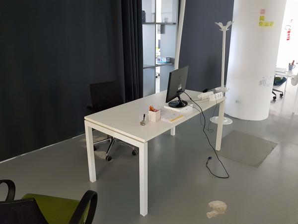 99#3279 Scrivania bianca in vendita - foto 2