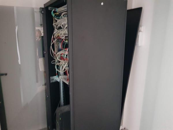 1#3280 Armadio rack accessoriato in vendita - foto 1