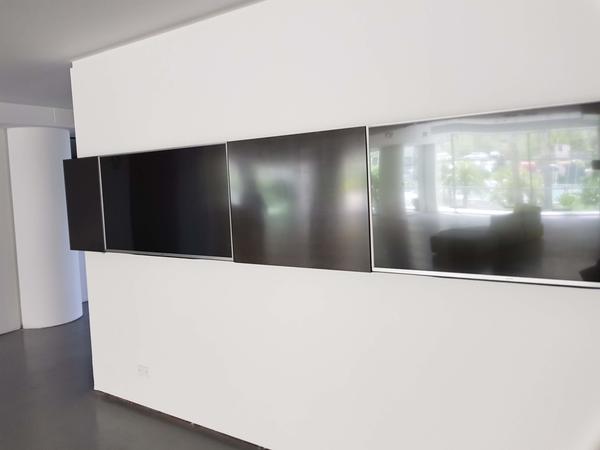 6#3280 Monitor - TV sharp in vendita - foto 1