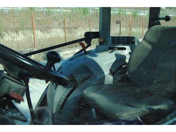 20#3287 Trattore Claas Nexos 240 in vendita - foto 9