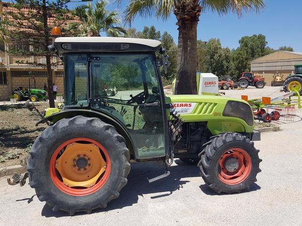 20#3287 Trattore Claas Nexos 240 in vendita - foto 10