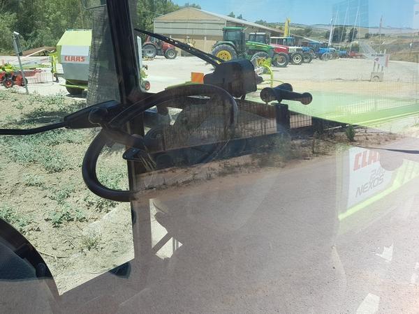 20#3287 Trattore Claas Nexos 240 in vendita - foto 17