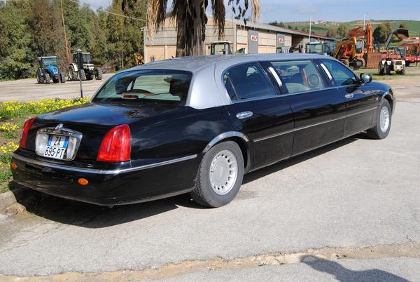 58#3287 Autovettura Lincoln Limousine Town Car Executive Serie S in vendita - foto 8