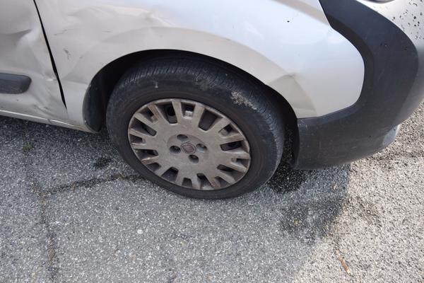 6#3299 Autocarro Fiat Fiorino in vendita - foto 3