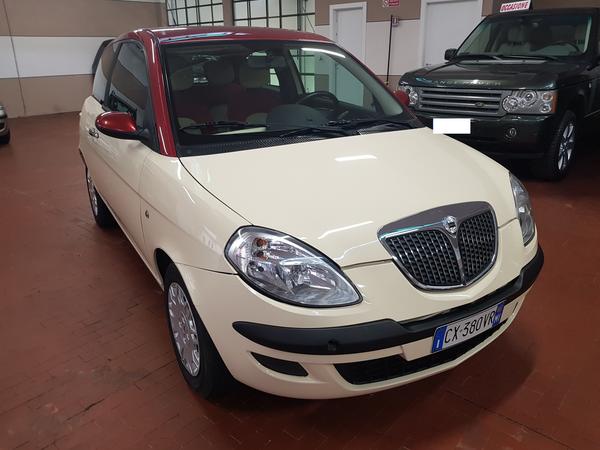 6#3309 Lancia Ypsilon in vendita - foto 2