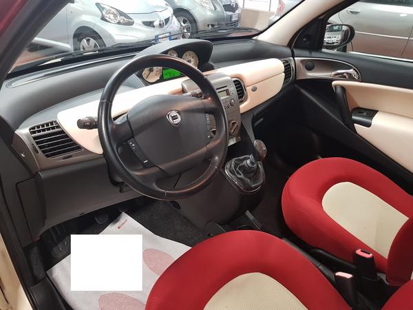 6#3309 Lancia Ypsilon in vendita - foto 4