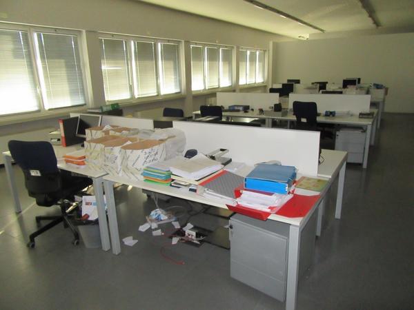 3#3327 Arredi e attrezzatura elettronica da ufficio in vendita - foto 17