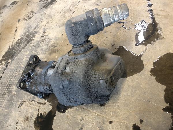 8#3330 Presa di forza e pompa idraulica per ribaltabile Iveco Stralis in vendita - foto 1