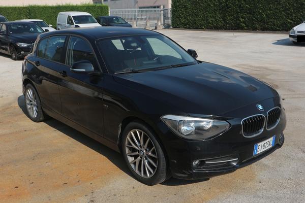 4#3331 BMW 118D in vendita - foto 1