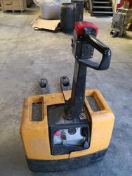 Liflite Let1300 electric pallet truck - Lot 12 (Auction 3340)