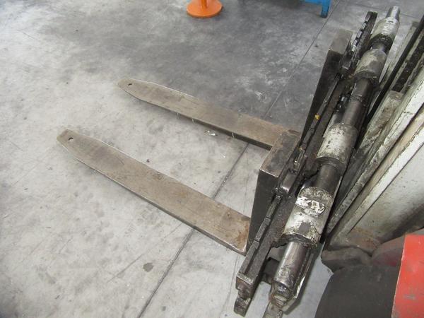 12#3342 Carrello elevatore Linde SE20 e transpallet in vendita - foto 6