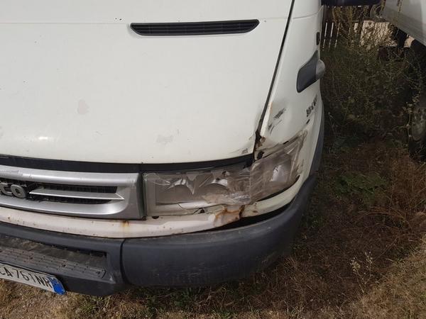 15#3346 Autocarro Iveco Daily 35C12 in vendita - foto 2