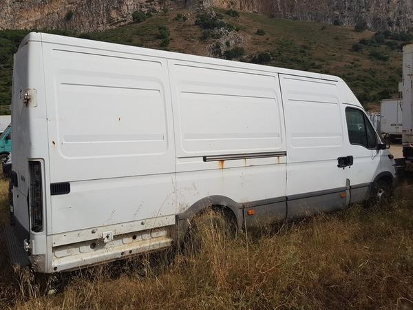 16#3346 Autocarro Iveco 35C 14 V in vendita - foto 14