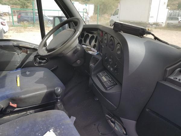 16#3346 Autocarro Iveco 35C 14 V in vendita - foto 18