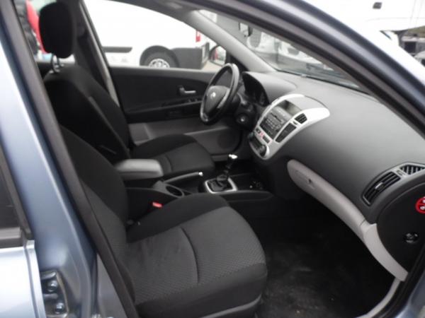 12#3357 Kia Cee'd 1.6 CRDi VGT 115CV in vendita - foto 3
