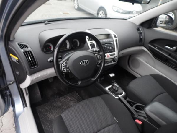12#3357 Kia Cee'd 1.6 CRDi VGT 115CV in vendita - foto 5