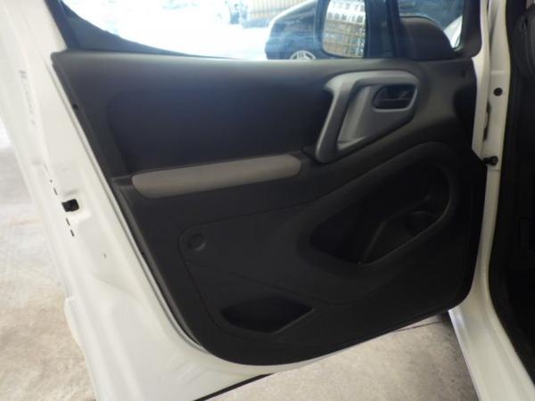 18#3357 Autovettura Peugeot Partner in vendita - foto 8