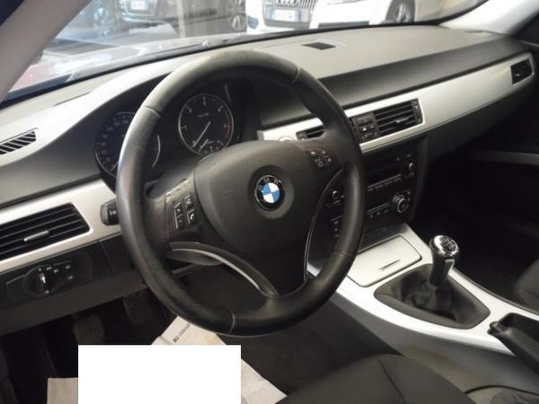 3#3357 Autovettura Bmw 320 d Coupe attiva in vendita - foto 7