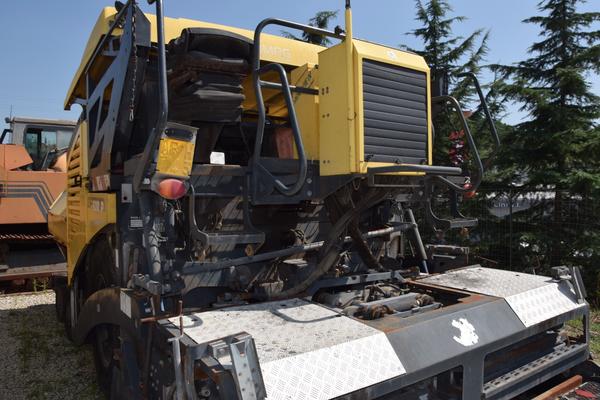 1#3367 Vibrofinitrice gommata Bomag 600 P HCE in vendita - foto 12