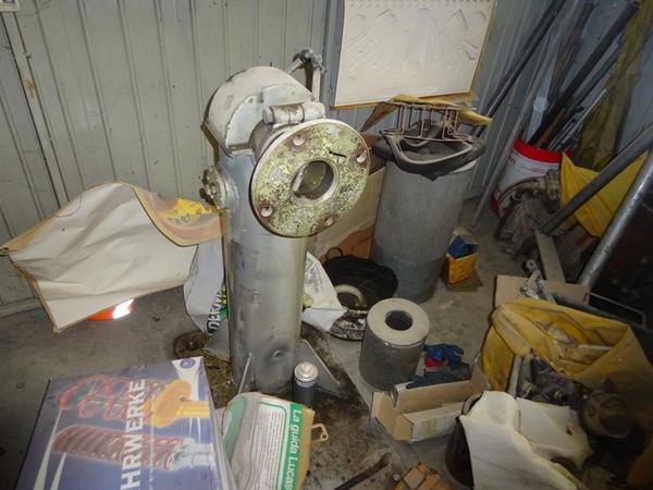 64#3380 Scaffali e banco da lavoro in vendita - foto 3