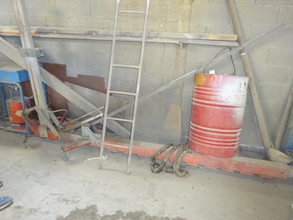 64#3380 Scaffali e banco da lavoro in vendita - foto 11