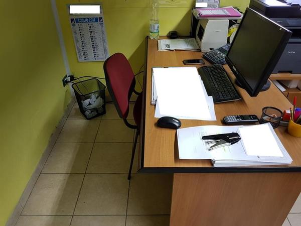 3#3396 Arredi Uffici in vendita - foto 1