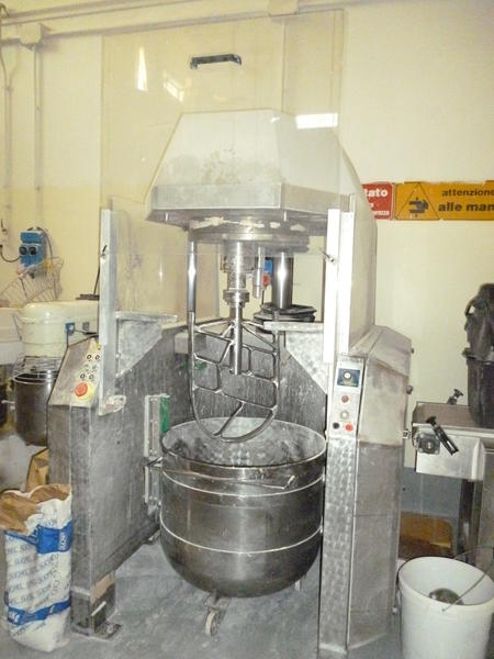3#3408 Impastatrice planetaria 300 litri in vendita - foto 1