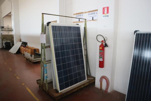 10#3411 Scaffalature e carrelli in vendita - foto 15