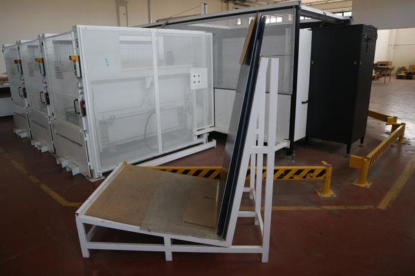 10#3411 Scaffalature e carrelli in vendita - foto 19