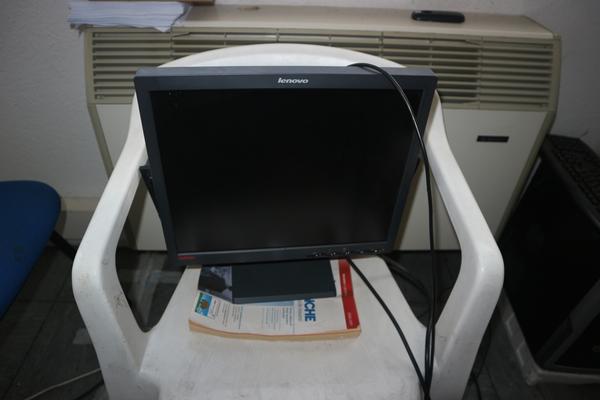 5#3411 Arredamento ed attrezzature da ufficio in vendita - foto 18