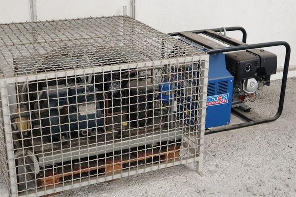 1#3413 Gruppo elettrogeno e scaffalature in vendita - foto 19