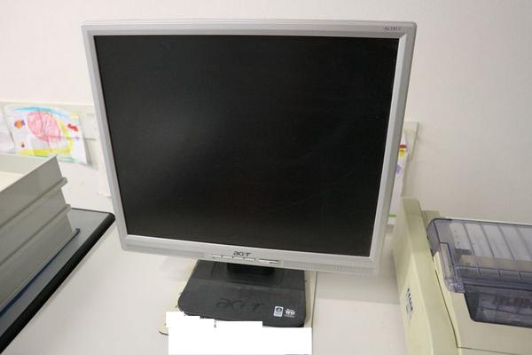2#3413 Arredamento ufficio e attrezzature elettroniche in vendita - foto 7