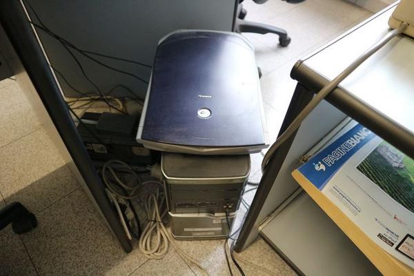 2#3413 Arredamento ufficio e attrezzature elettroniche in vendita - foto 14
