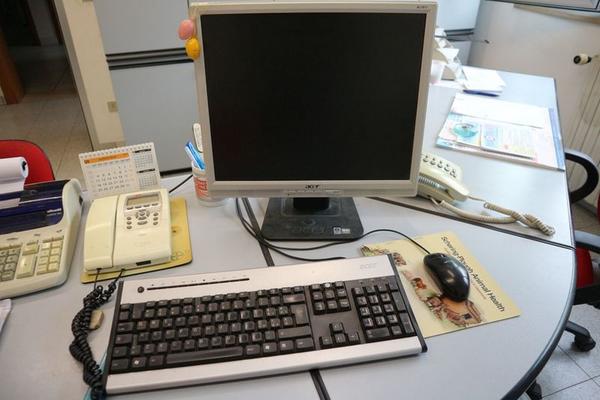 2#3413 Arredamento ufficio e attrezzature elettroniche in vendita - foto 15