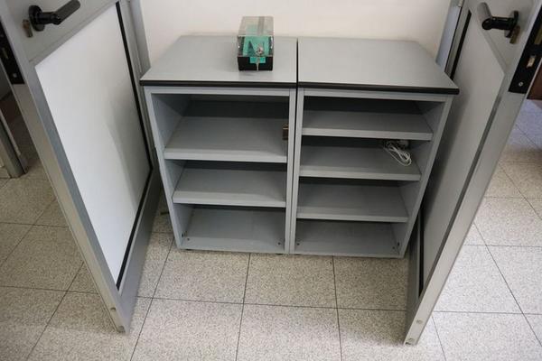2#3413 Arredamento ufficio e attrezzature elettroniche in vendita - foto 19