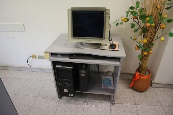 2#3413 Arredamento ufficio e attrezzature elettroniche in vendita - foto 21