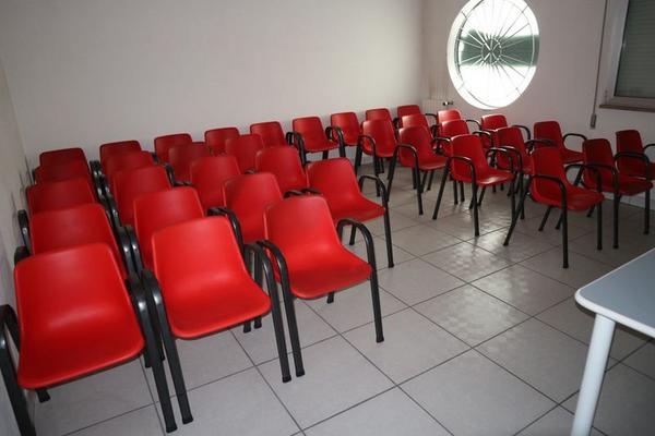 2#3413 Arredamento ufficio e attrezzature elettroniche in vendita - foto 31