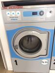Image 9 - Electrolux washer-extractor machines with dryers - Lot 14 (Auction 3422)